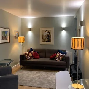  Apartment Bright And Stylish - Old Town United Kingdom