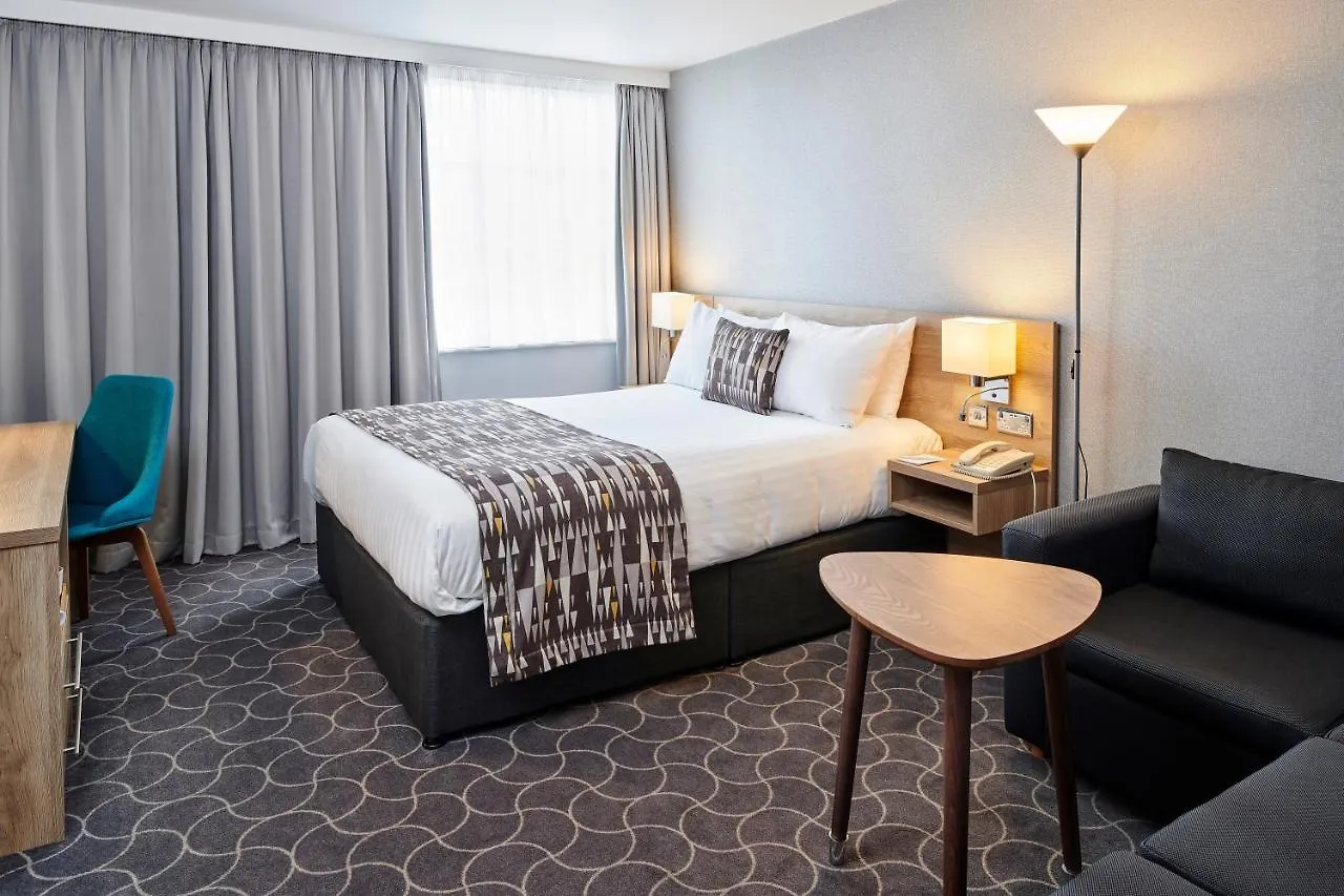 Holiday Inn Ellesmere Port/Cheshire Oaks By Ihg 4*,  United Kingdom